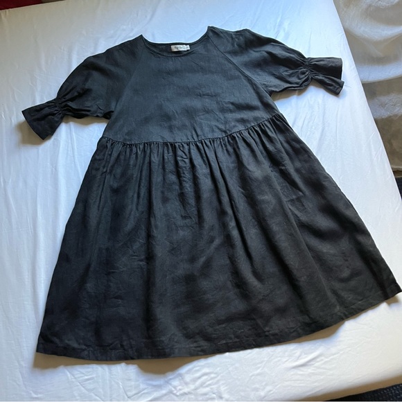 magic linen Dresses & Skirts - MAGIC LINEN black linen short puff sleeve midi dress